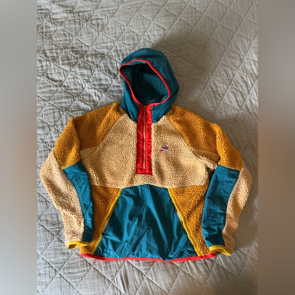 Men’s Nike Heritage Sherpa Hooded Jacket small